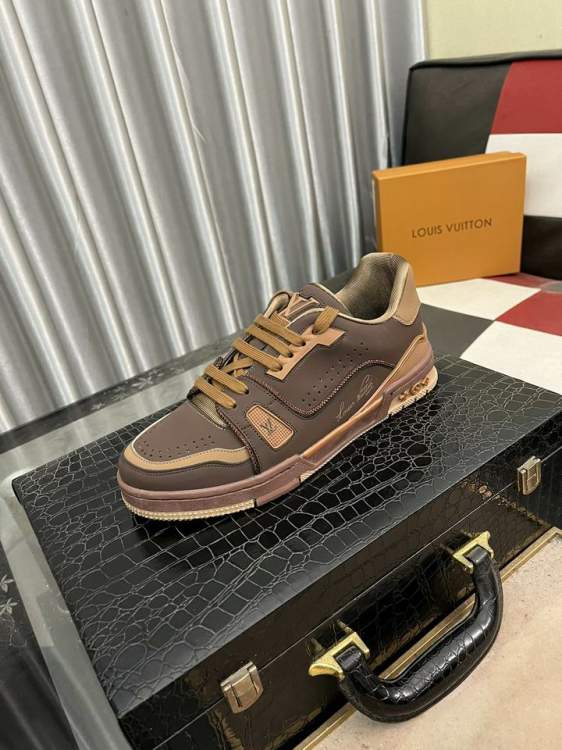 Picture of Louis Vuitton Shoes _SKULVsz38-44hnh025915025